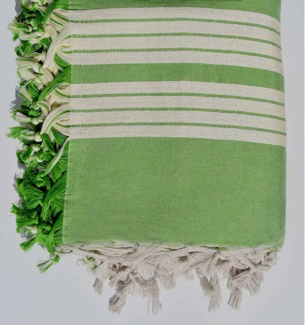 Thrown 4 fringes meadow green and cream white Fouta Tunisia - 2