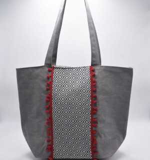 Saint Tropez bag Gray with chevron patterns and red pompoms Fouta Tunisia - 2