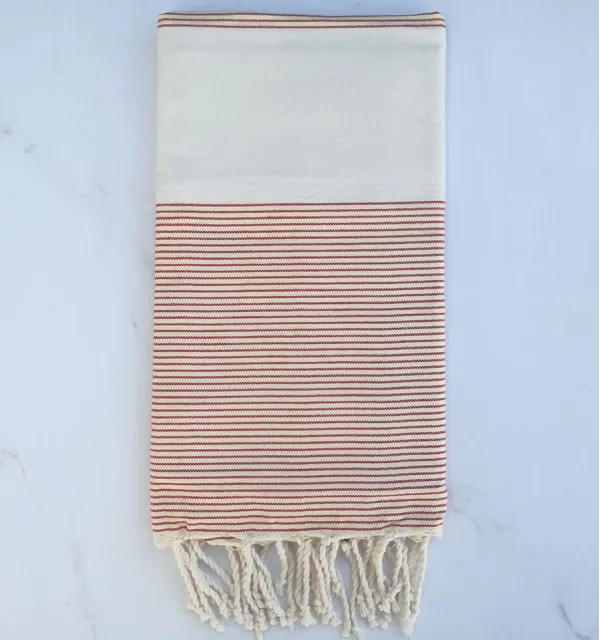 Fouta plate blanc crème et jaune clair avec rayures 