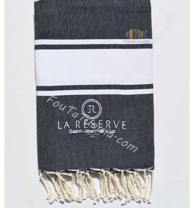  embroidered and personalized beach towel La réserve