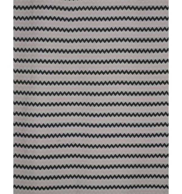Beach towel zigzag White, very light pink and black 