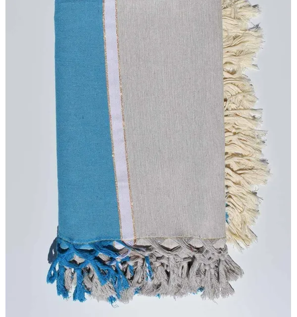Thrown greige and light blue with golden lurex thread 