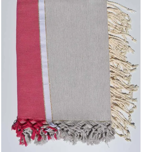 Thrown greige and pink with golden lurex thread 
