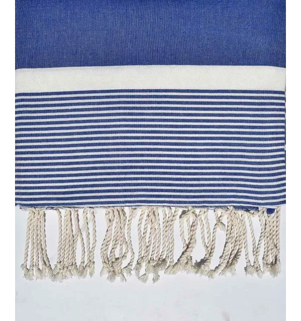 Thrown medium 1.5*2.5m blue jeans  - 1